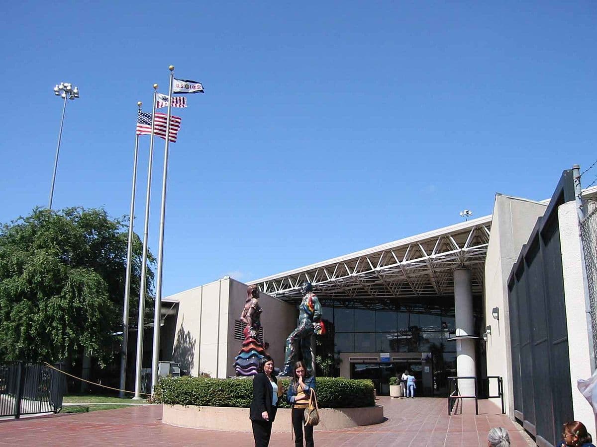 Comienzan los trabajos preliminares para el proyecto en la pasarela peatonal del Puerto de Entrada Terrestre de Otay Mesa