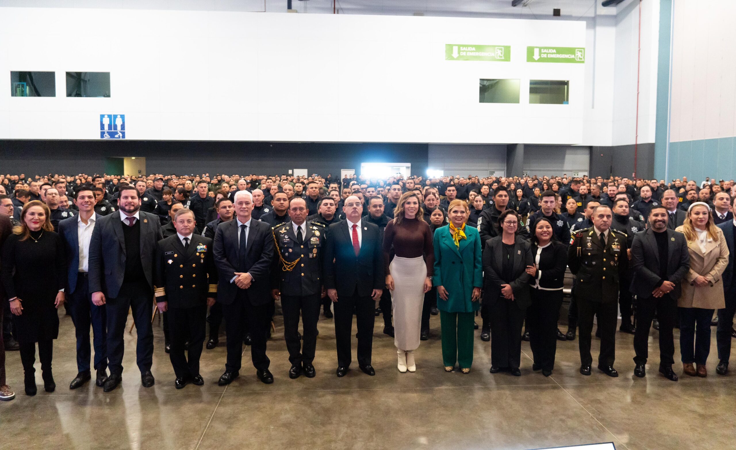 Acude presidente Ismael Burgueño a celebración por el día del policía