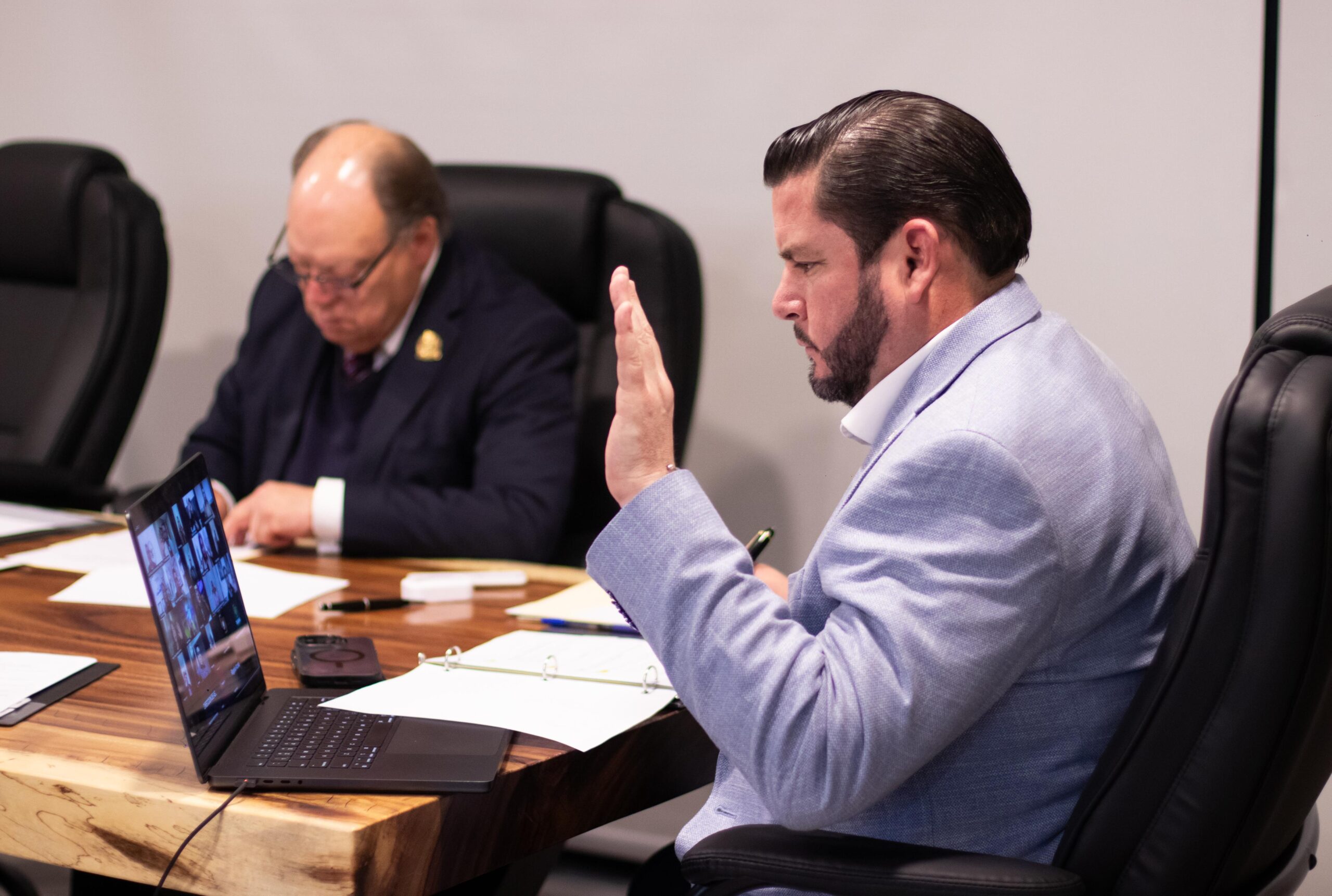 Aprueba por unanimidad cabildo declaratoria de emergencia para prevenir posible deportación masiva de migrantes