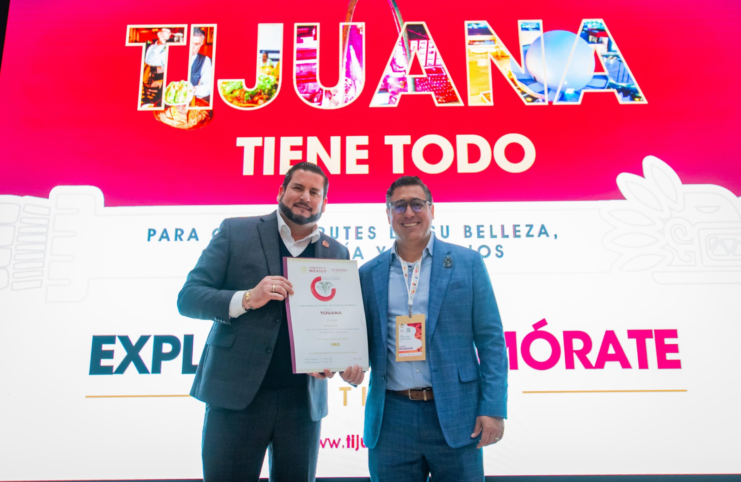 Recibe presidente Ismael Burgueño distintivo Nivel de Calidad Oro para Tijuana