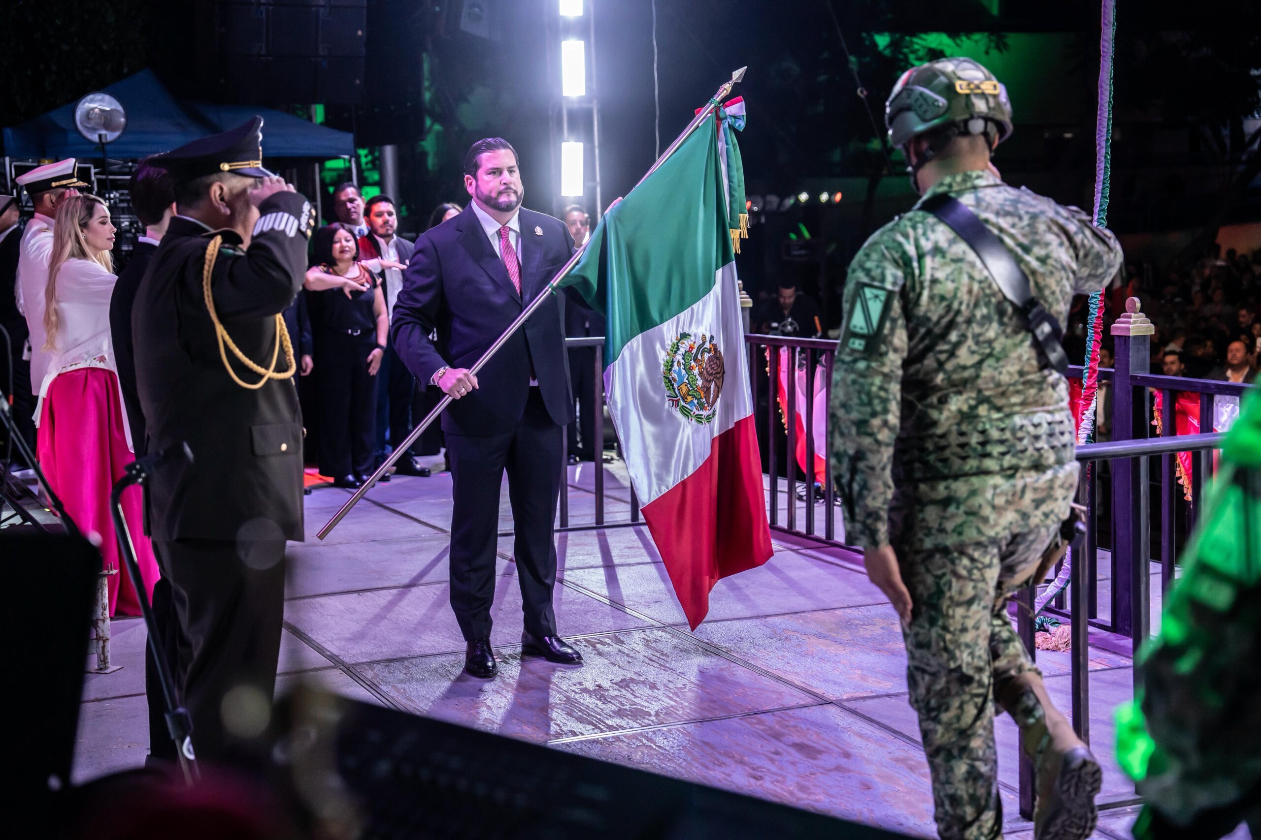 Encabeza Ismael Burgueño Ruiz Ceremonia del CCXV Aniversario del Grito de Independencia