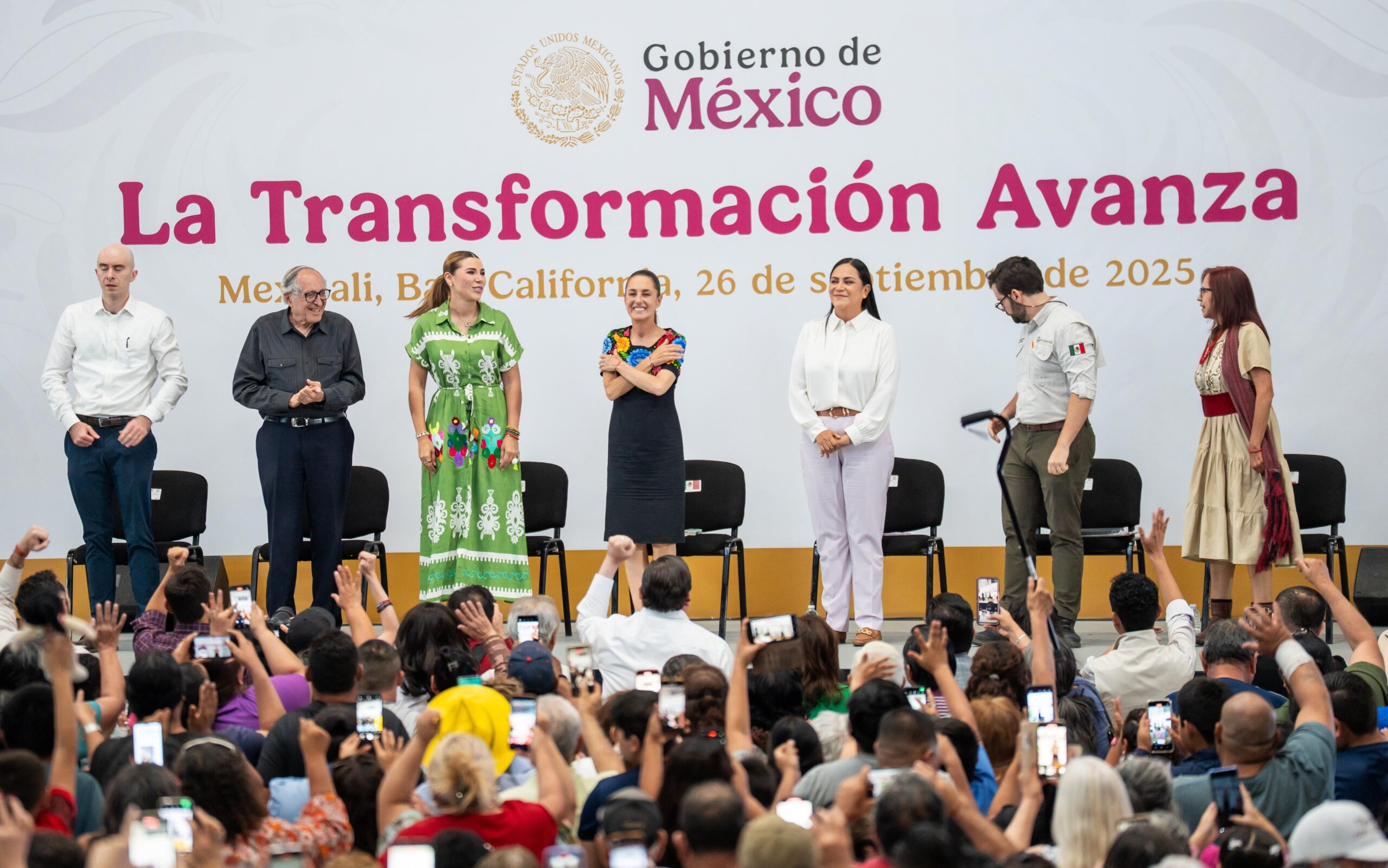 Asiste Ismael Burgueño al informe ‘La Transformación Avanza’ con la presidenta Claudia Sheinbaum en BC