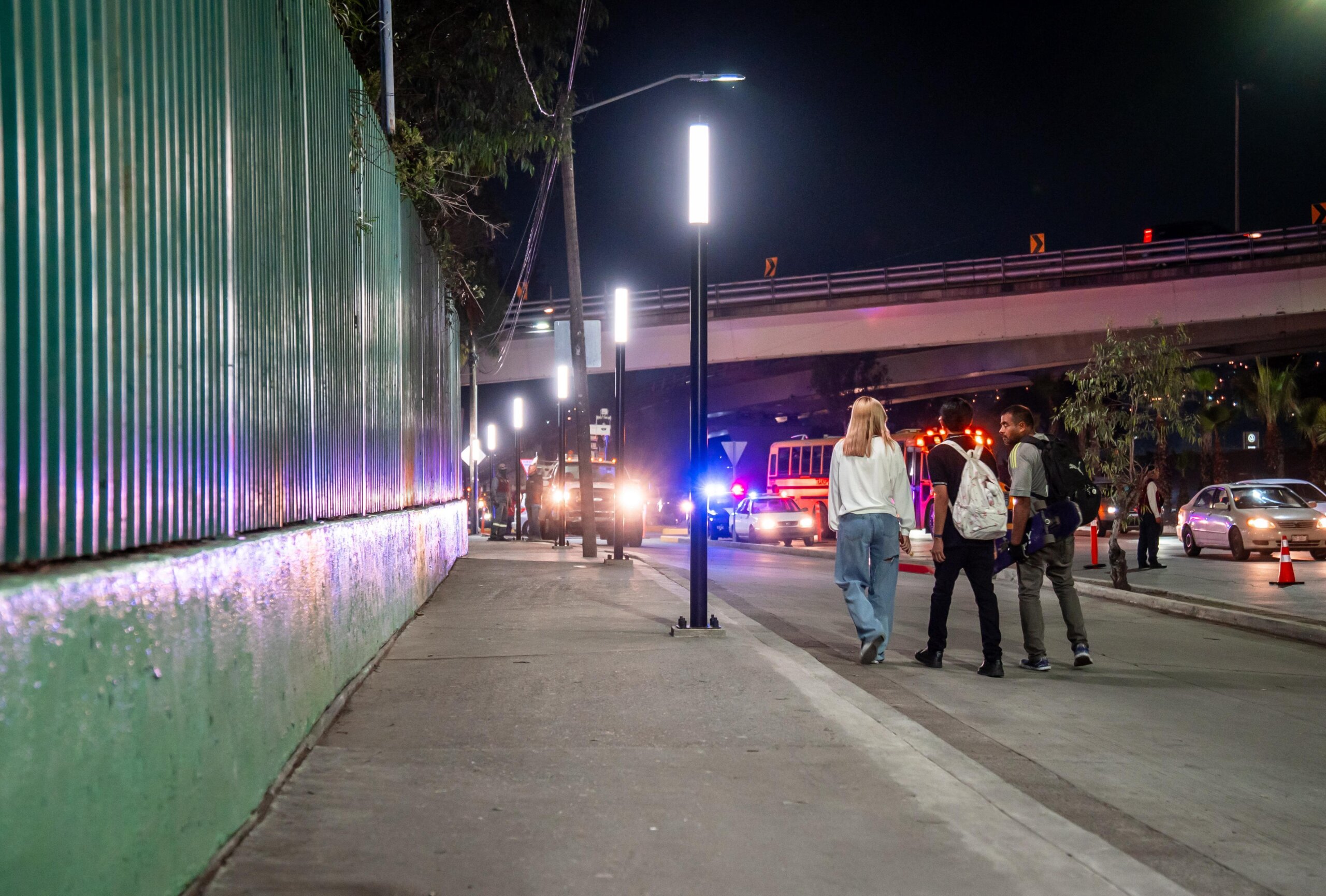 Inaugura presidente municipal Ismael Burgueño Ruiz ‘Sendero Seguro’ en Vía Rápida Poniente