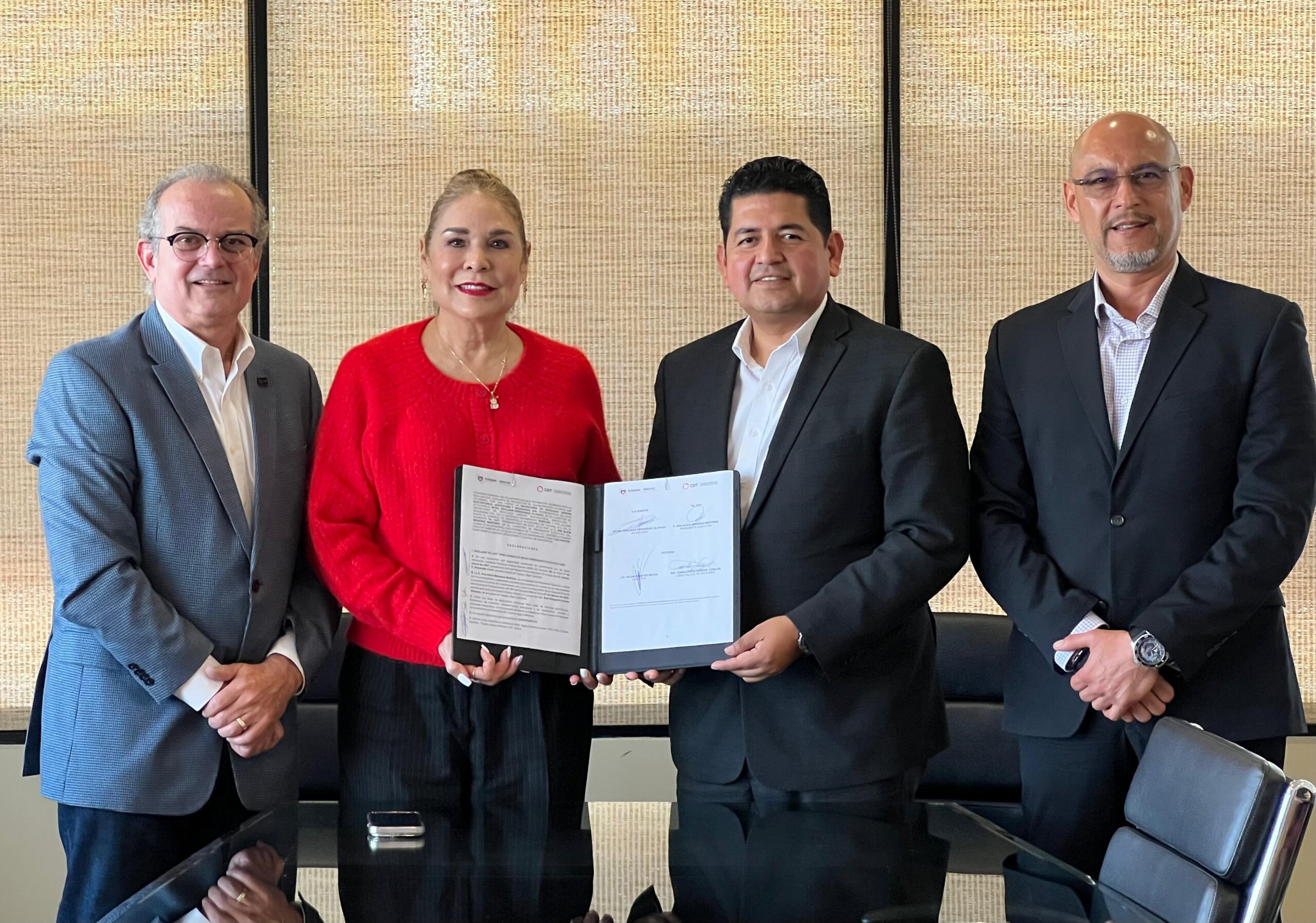 Firman XXV Ayuntamiento de Tijuana y CDT convenio de colaboración en favor de la movilidad