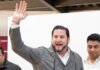 Entrega Ismael Burgueño apoyos económicos a la ciudadanía y a organismos de la sociedad civil