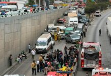 Dos accidentes colapsan Tijuana y dejan saldo de dos muertos y 28 lesionados